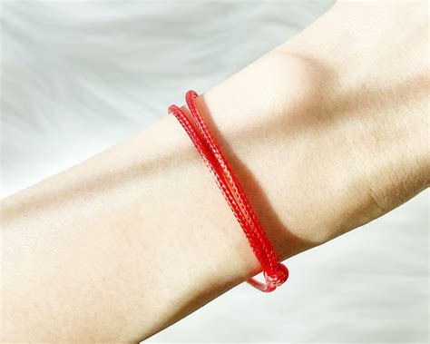 red string bracelets for women